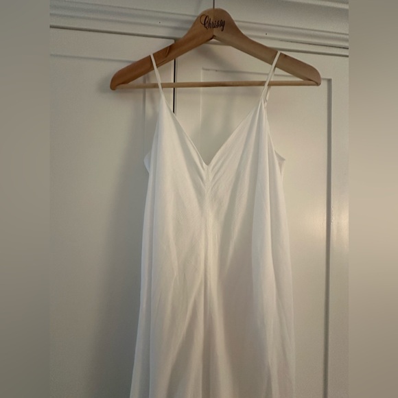 ARITZIA BABATON Lustria Maxi Dress in White. Front slit. Small. - Picture 5 of 9